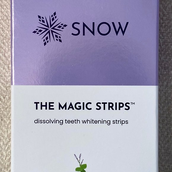 SNOW - The Magic Teeth SELF-DISSOLVING Whitening Strips - New in Box - Picture 1 of 6